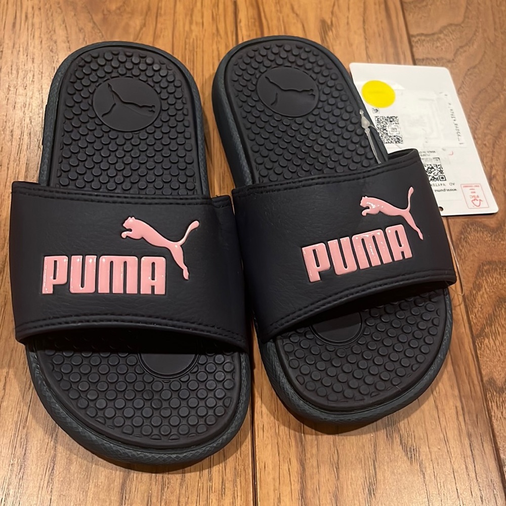 Puma Girls Slides. NWT
